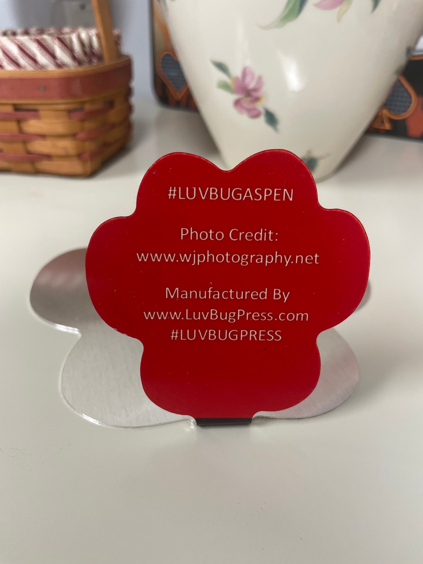 Freestanding Paw Shape Photo-Metal